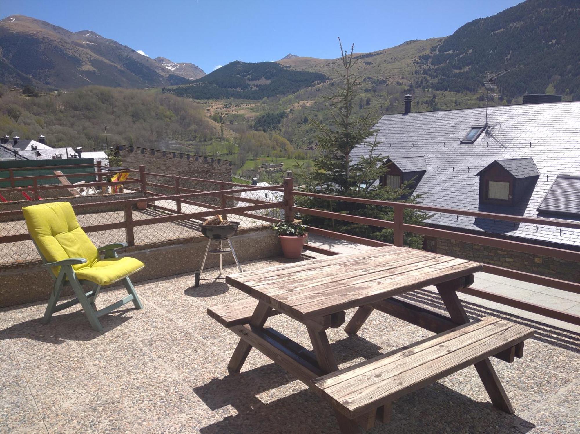 Apartamento Con Terraza Y Vistas Panoramicas En Tauell Экстерьер фото